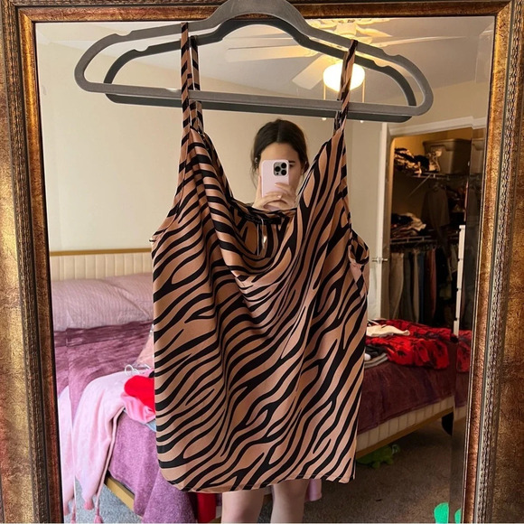 Simplee Zebra Cowl neck tank top - Picture 4 of 6